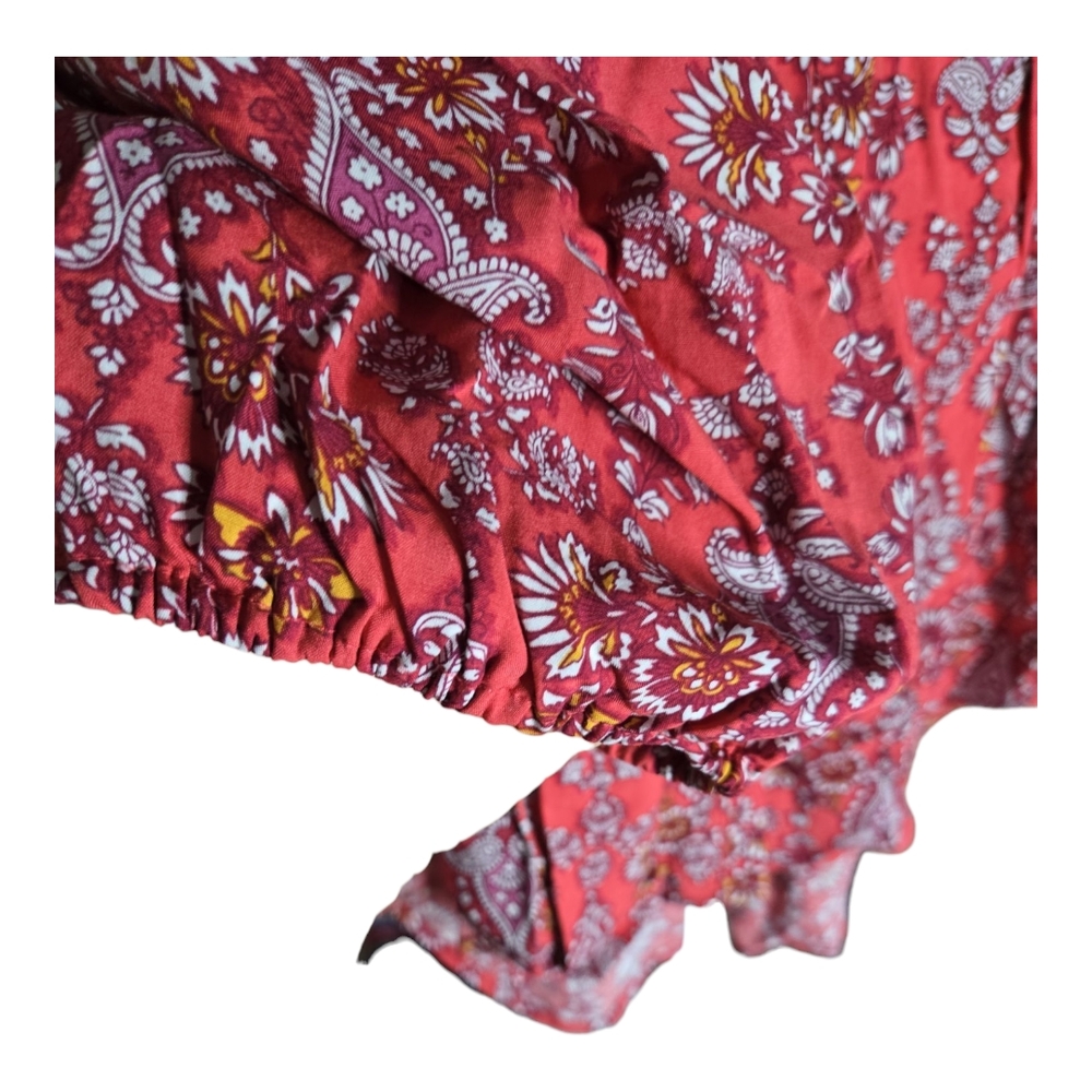 St John's Bay Flora / Paisleyl Red Button Down Women's Top - Picture 3 of 4